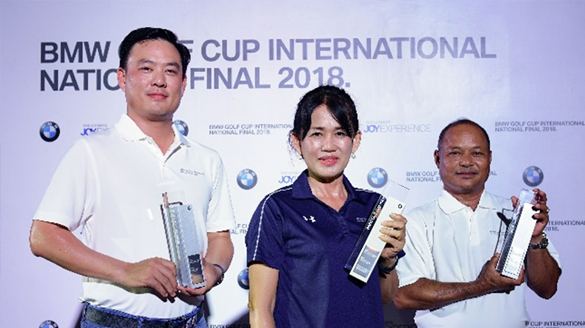 ตัวแทนทีมประเทศไทยทั้งสามท่าน คุณปภพ ตัณศิริชัยยา (ซ้าย) คุณประหยัด สมปาง (ขวา) คุณพรสวรรค์ ชาญศึก (กลาง) เตรียมชิงแชมป์โลก ณ ประเทศเม็กซิโก ตัวแทนทีมประเทศไทยทั้งสามท่าน คุณปภพ ตัณศิริชัยยา (ซ้าย) คุณประหยัด สมปาง (ขวา) คุณพรสวรรค์ ชาญศึก (กลาง) เตรียมชิงแชมป์โลก ณ ประเทศเม็กซิโก